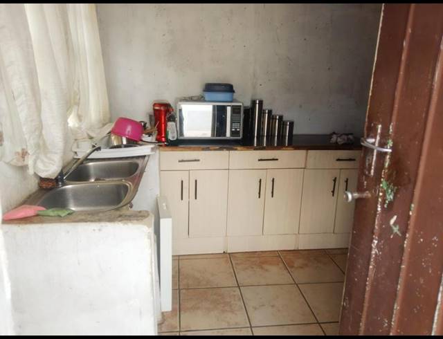 2 BEDROOM HOUSE FOR SALE IN EMDENI